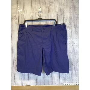 Under Armour Men’s Size 40 HeatGear Loose Fit Performance Shorts - Purple